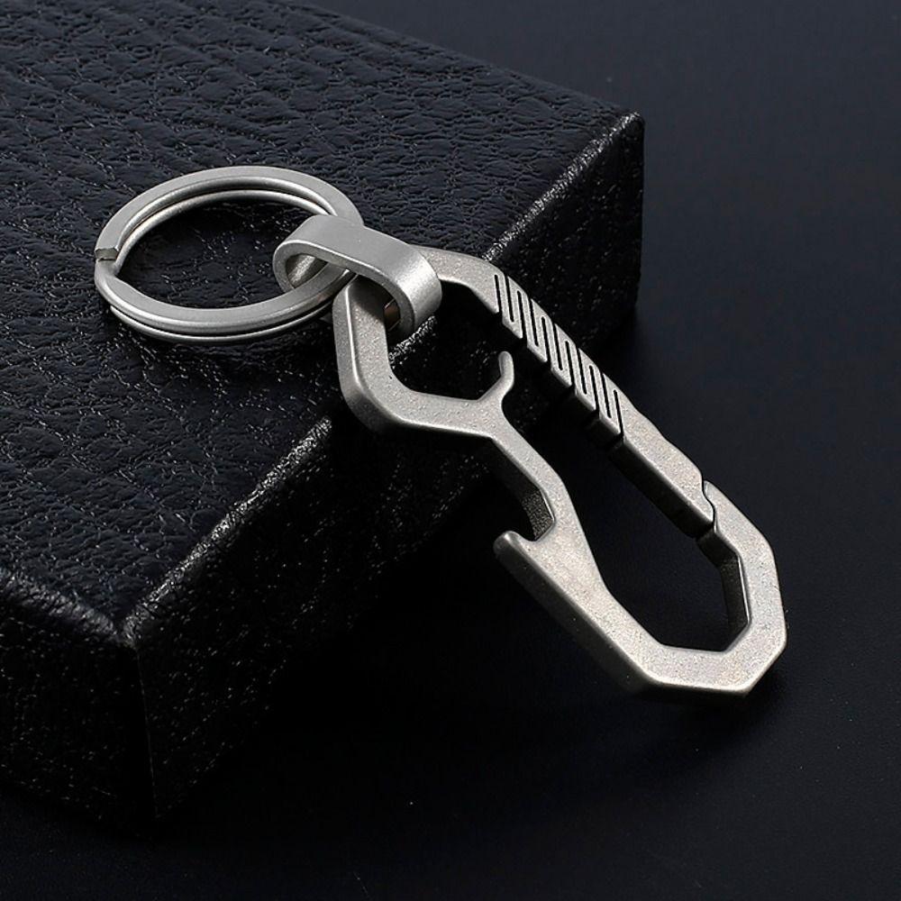 Special Shapes Car Key Chain Lightweight Men's Outdoor Keyring Bottle Opener Keychain  Gift