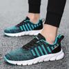 Vår och sommar nya mesh andningsbara sneakers lätta mjuk sula halkfria utomhus löparskor enskilda skor