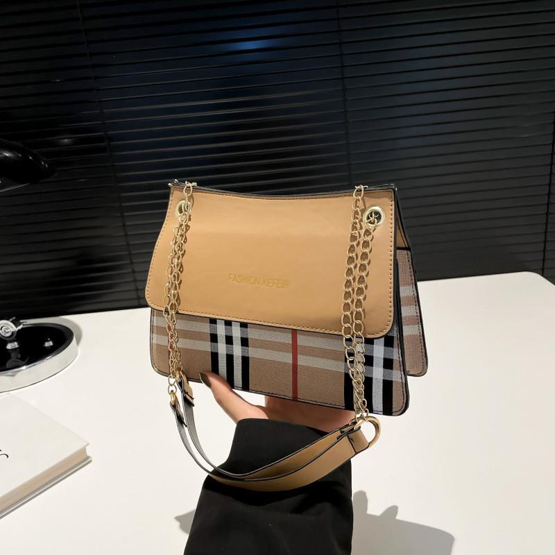 Stylish And Trendy Women s Small Square Bag With Chain Strap In Various Colors For Fall хаки