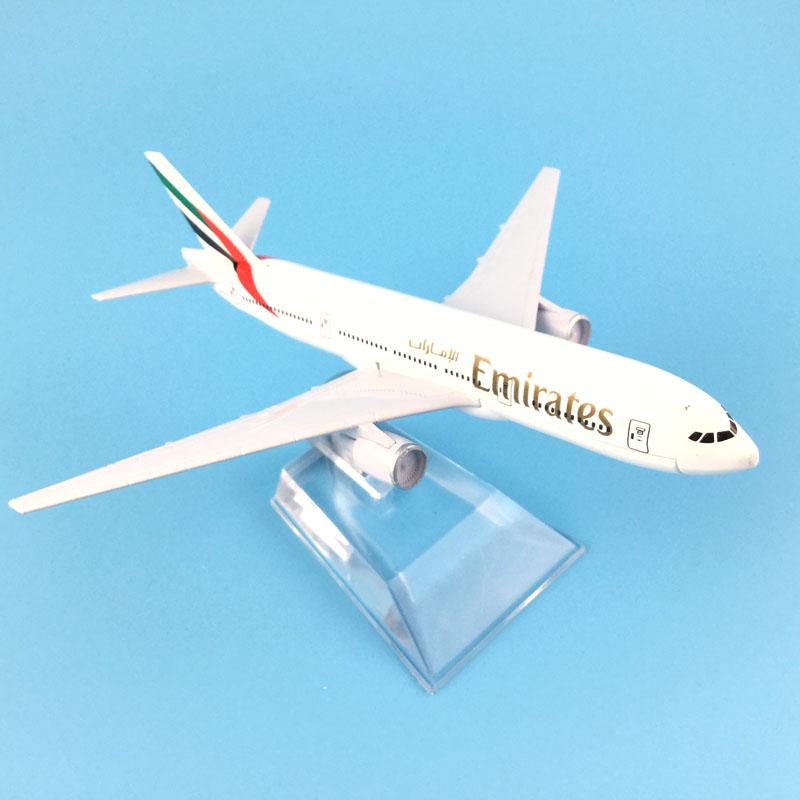 Plane Model Boeing 777 Emirates Airline Aircraft 777 Metal Solid Simulation Airplane Model For Kids Toys Christmas Gift