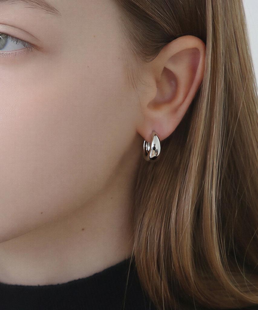 Dieuamour Core Glossy One-Touch Earrings