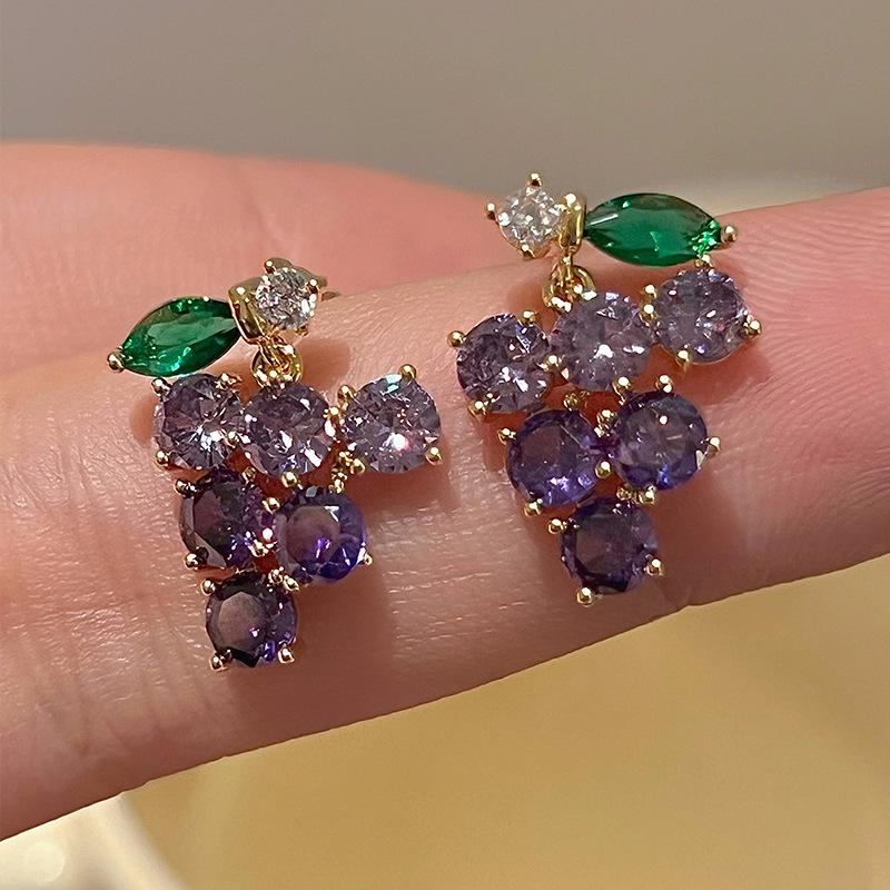 Boucles d'oreilles puces en argent S925 avec strass raisin: Élégant, Polyvalent, Design Haut de Gamme pour Femmes