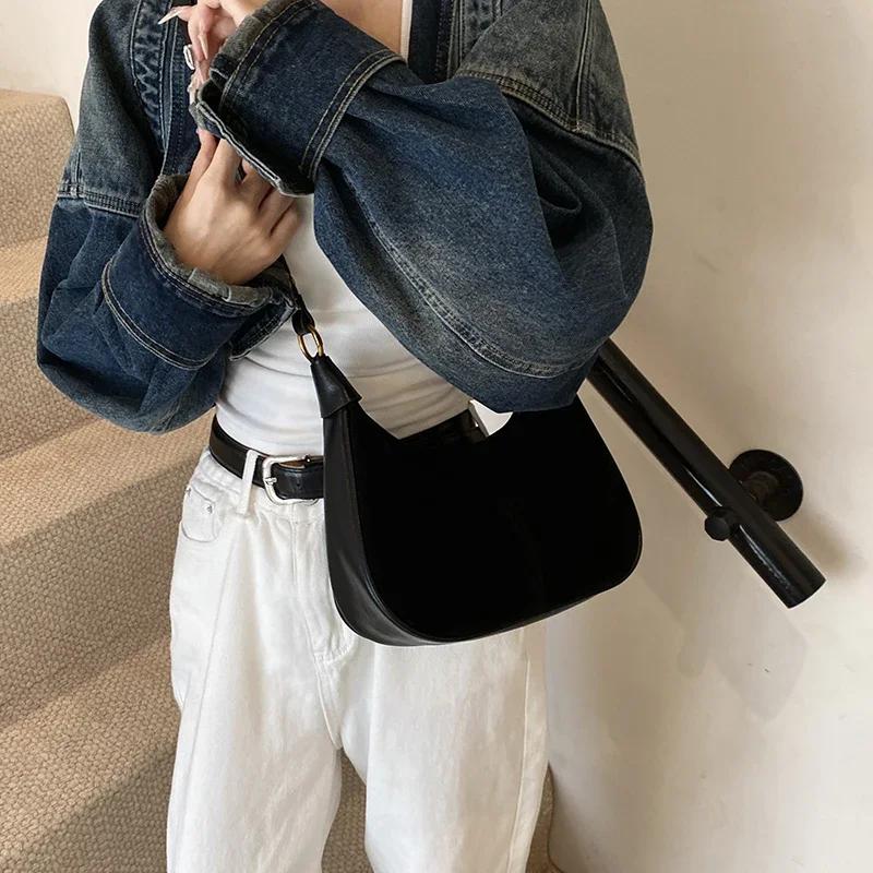 Small PU Leather Underarm Bags Lady Shoulder Bag for Women  Winter New Trend Crossbody Bag Y2K Handbags AVE