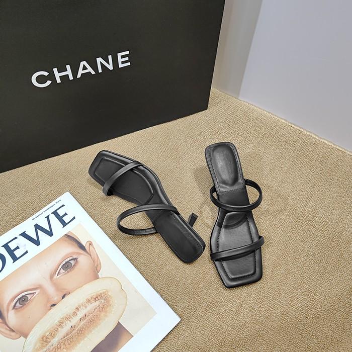 Fashion Shoes Woman 2025 Slippers Casual Thin Heels Heeled Mules Rubber Flip Flops Cross-Tied Square Toe Luxury High Hawaiian Soft Pumps