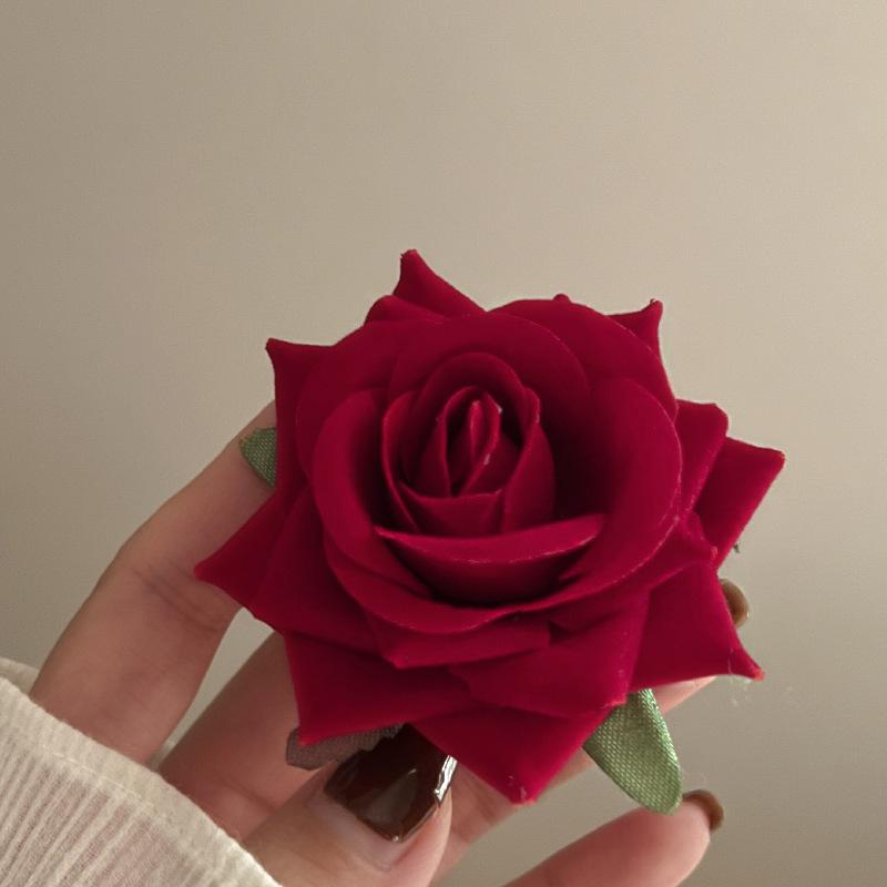 Elegant Floral 3D Hair Clip - Sweet Bangs Duckbill Accessory for Summer