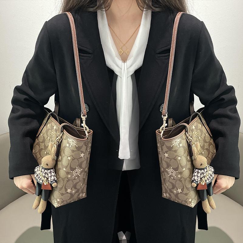 Lan Bao Fan Cow Leather Shopping Bag Accessory Women's Brown/Ecru DW-ZGA313