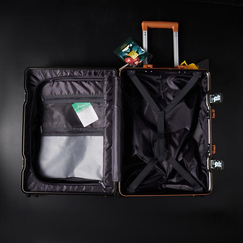 Woodpecker Classic Aluminum Frame Hardside Luggage