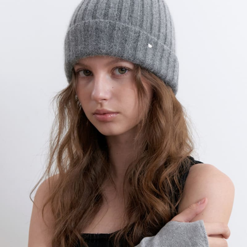 

Мягкая вязаная шапка KINDABABY - серая GRAY