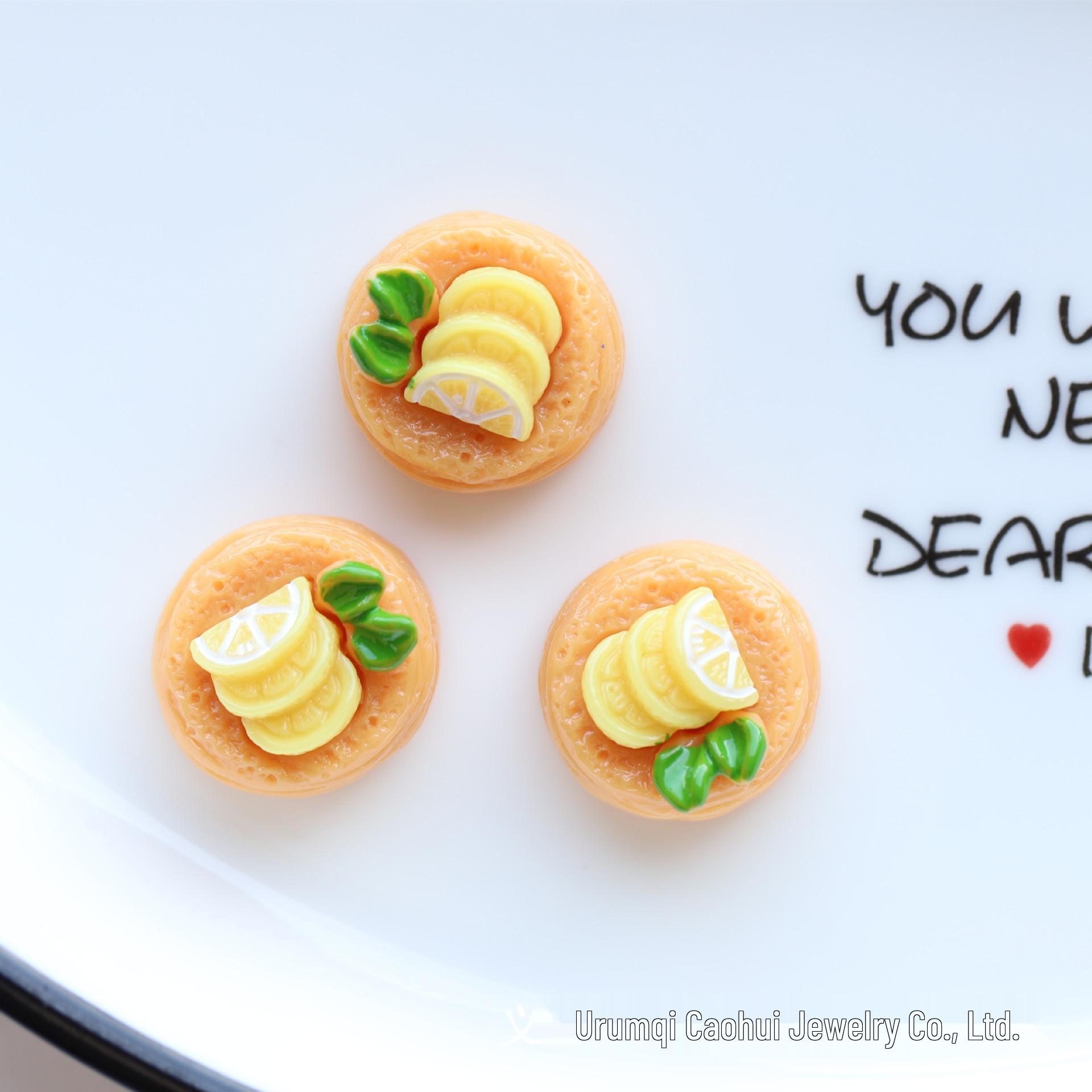 

Глянцева Імітація Їжі Торт Смола Ювелірні Вироби DIY Ремесло Крем Клей Ланцюжок для Телефону Брелок Матеріали Size approx. 2.0cm x 2.0cm