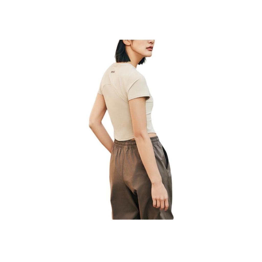 Anta Training Series Solid Color Slim Fit Breathable Comfortable Short Sleeve T-Shirt Women T-Shirts Khaki 962427115-1