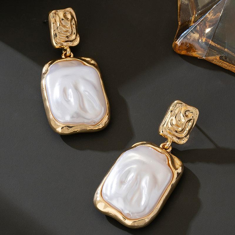 Vintage Imitation Pearl Earring for Women Gold Color Square Pleated Drop Earrings Korean Delicate Irregular Fashion Jewelry Gift