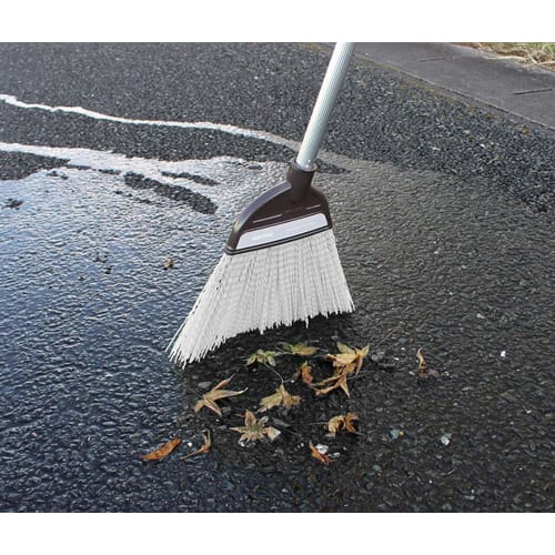 Azuma 3-Stage Telescopic Synthetic Fiber Broom, AL. Bristles: Approx. 27cm, Total Length: Approx. 73-130cm. Adjustable to your desired length. Lightwe