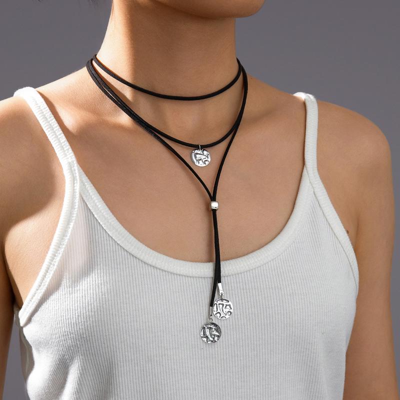 

Fashion Ethnic Copper Color Disc Tassel Pendant Necklace for Women Simple Multi Layer Velvet Rope Y-Shaped Sweater Chain Zircon