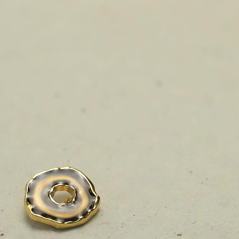 

Модный твидовый пиджак Yi Sen с металлическими пуговицами-пончиками