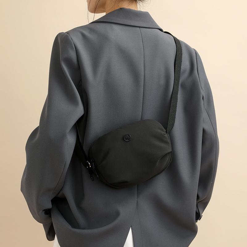 Women's Commuter Multi-Layer Large Capacity Shoulder Bag Mobile Phone Bag Coin Purse