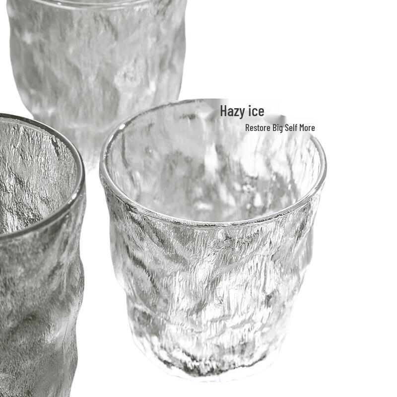 Термостойкий кувшин и набор стаканов