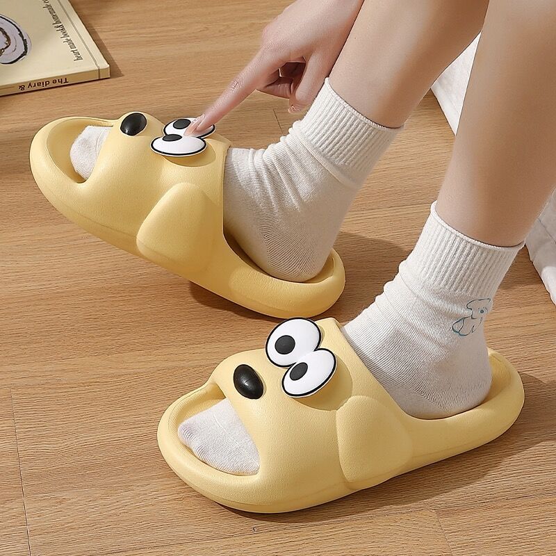 Fashion Sandals Junior Cartoon Shoes for Women 2024 Animal Summer Anime House Woman Slippers Cloud Home Slides Indoor Easy Wears Shoe 39