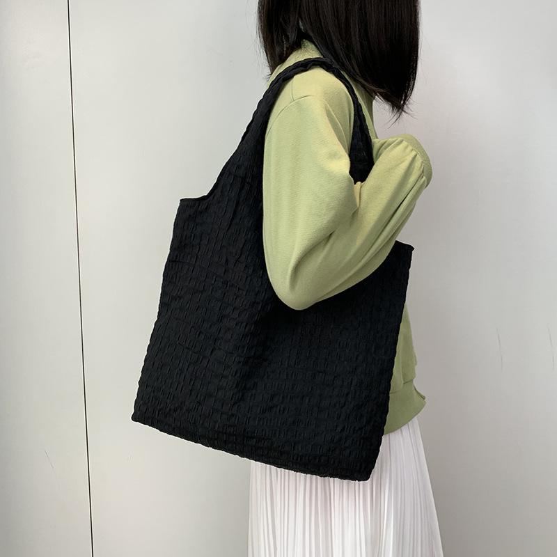 

Клетчатая сумка через плечо большой вместимости чёрный