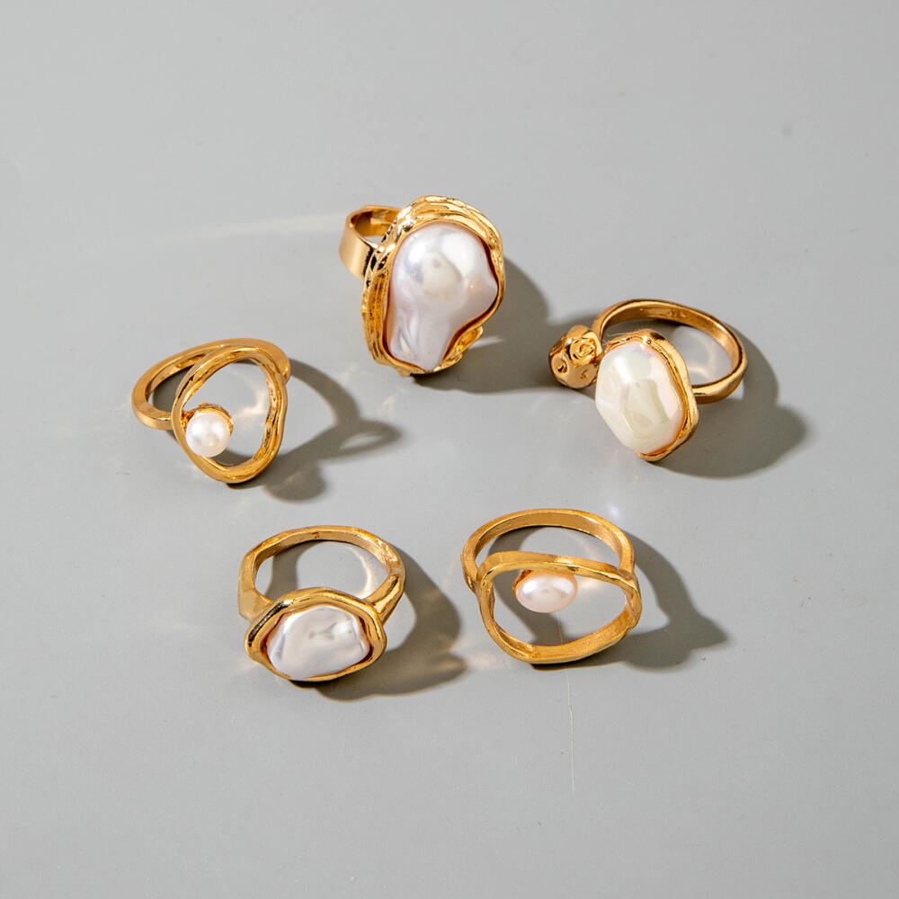 5Pcs/Set Retro Baroque Shaped Pearl Asymmetric Rings for Women Punk Gold Color Metal Geometric Rings Set Party Jewelry Gifts