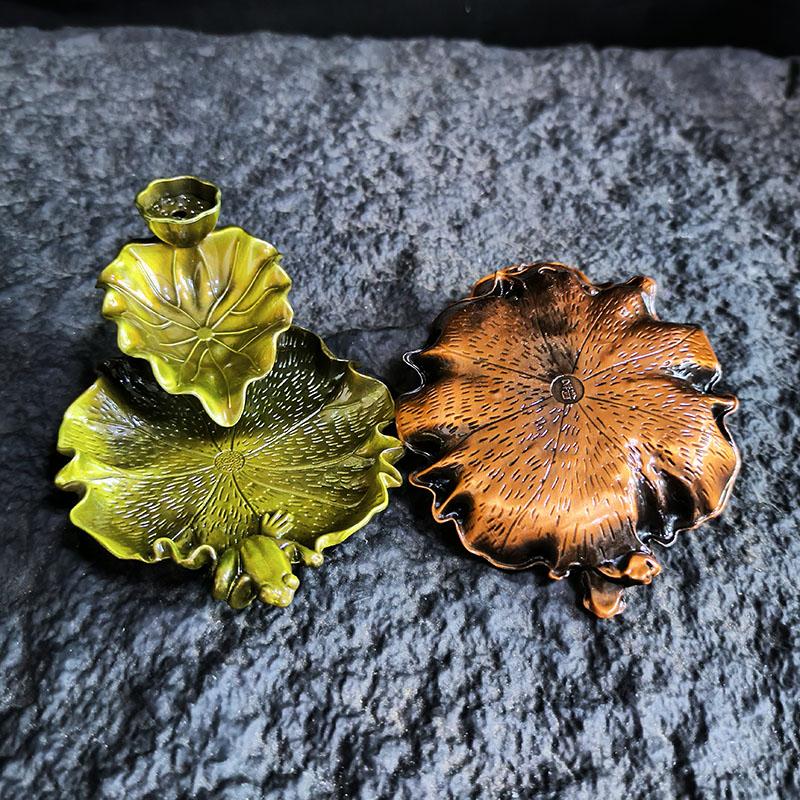 1x Lotus Pond Backflow Incense Burner Metal Frog Living Room Sandalwood Cone Censer for Home Decor Ornaments