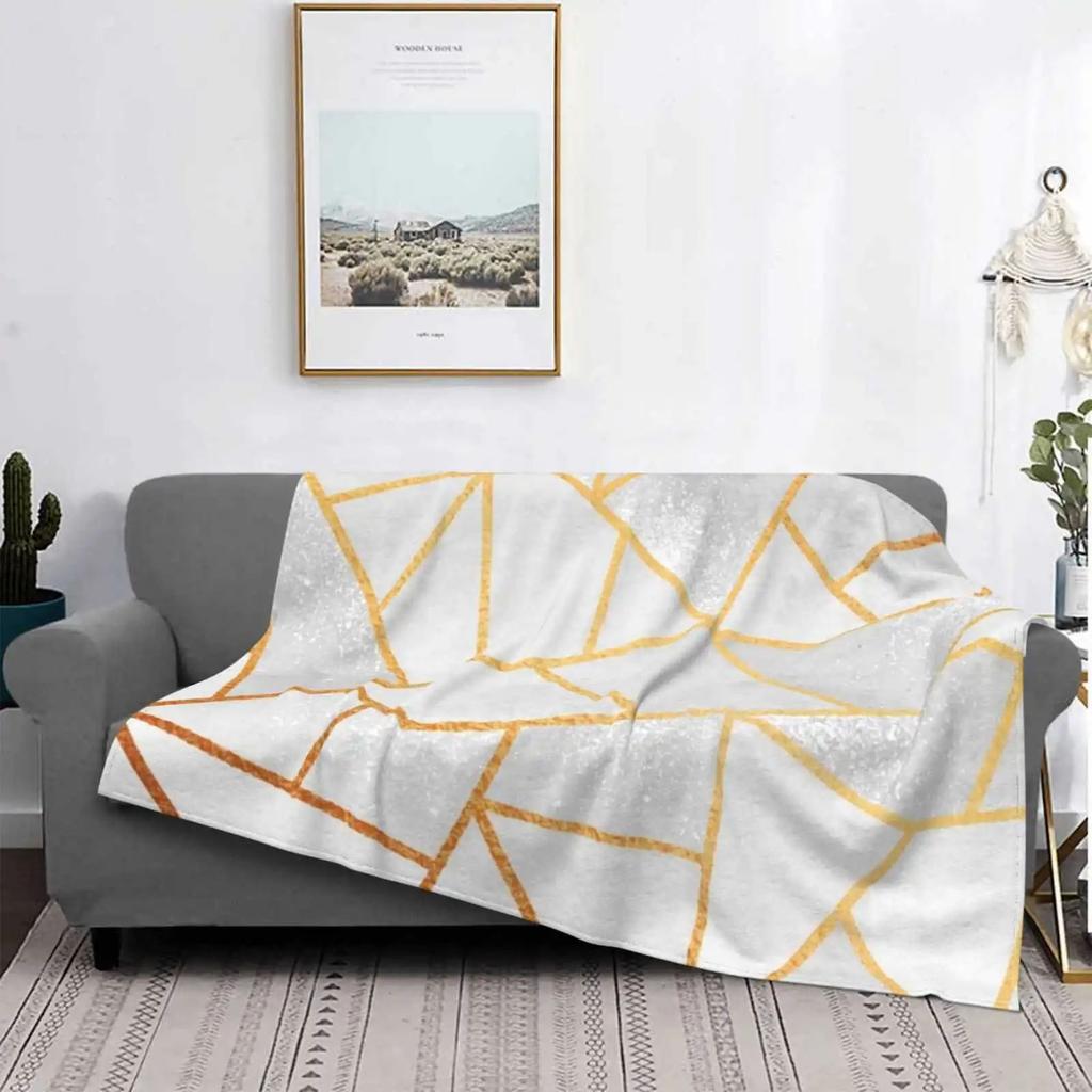 Golden Flower Pattern Blanket Creative Design Light Soft Flannel Blanket Black Luxury Fashion Blanket