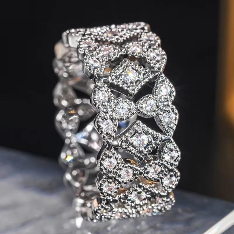 Huitan Delicate Hollow-out Pattern Cubic Zirconia Rings Charming Wide Modern Graceful Accessories Chic Wedding Party Jewelry