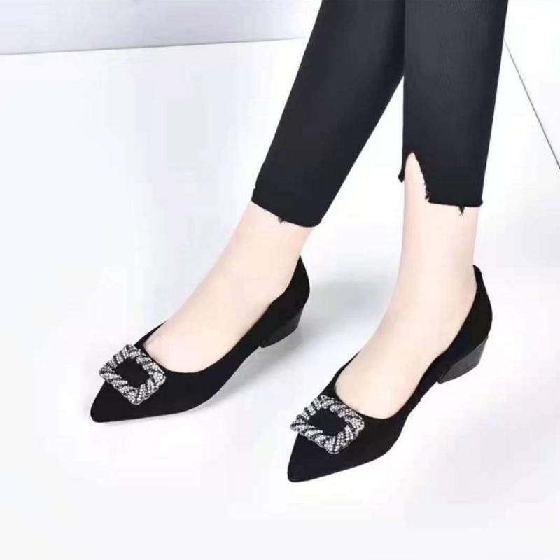 Dámské boty na nízkém podpatku Elegantní dámské kancelářské boty Špičaté boty Dámské sandály