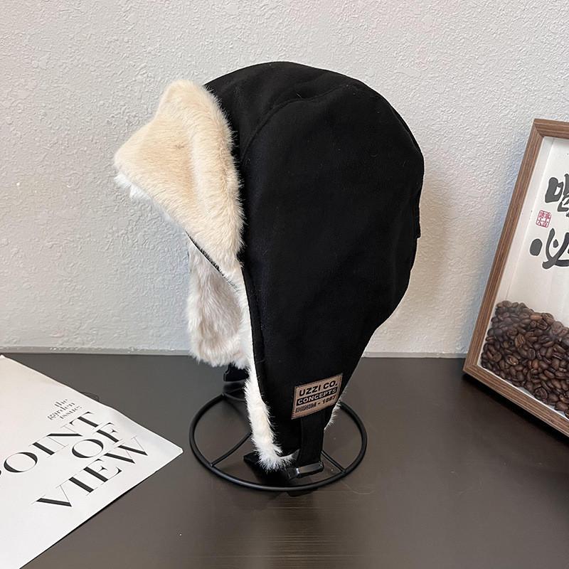 

Зимний кожаный берет с защитой от холода и ветра для женщин и мужчин чёрный