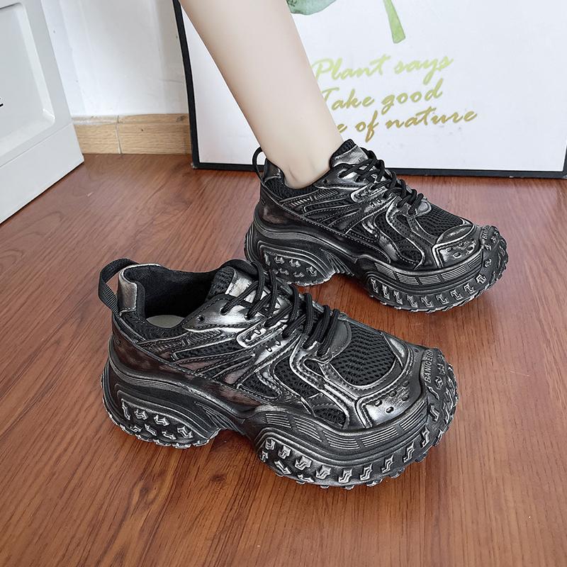 Mode Damen Papa Laufschuh mit dicker Sohle Atmungsaktive Reifensohle Damen Leichte Kleine Weiße Schuhe Neu Frühling Herbst