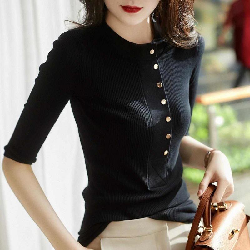Knitted sweater women's new spring and autumn thin age-reducing bottoming shirt temperament crew neck top