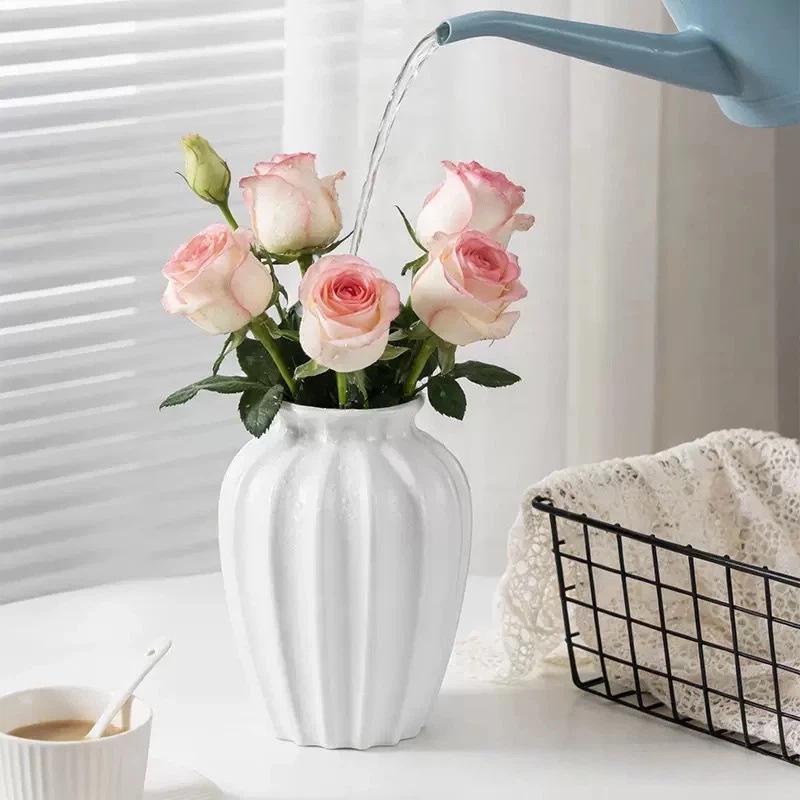 New Chinese Style Decorative White Plastic Flower Vase for Artificial or Real Flowers