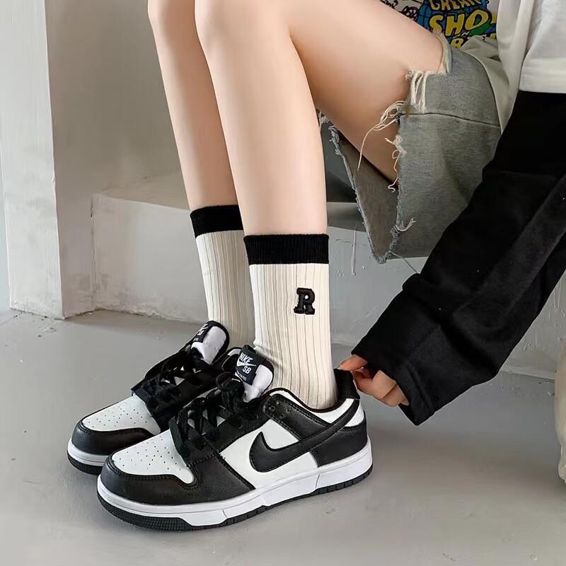 Pabei Black and White Striped Mid-Calf Socks (10 Pairs)