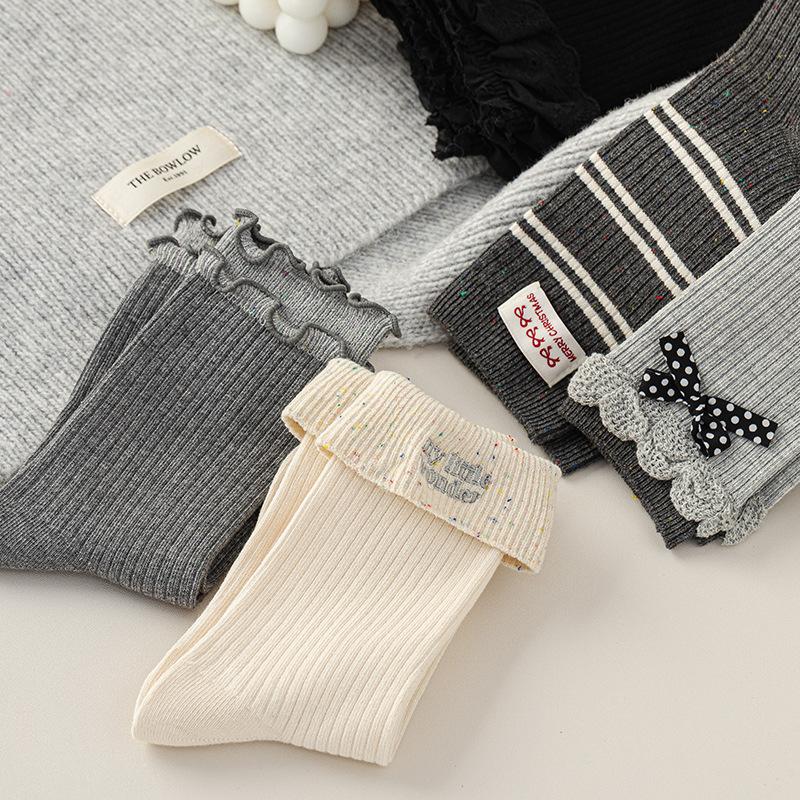 Female Spring and Autumn Sweet Lace Bow Striped Letter Cloth Label Medium Cylinder Pile Pile Socks