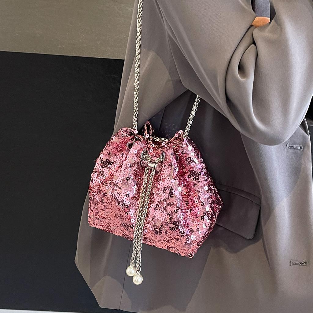 Fashion personalized sequined bucket bag shoulder bag trendy messenger dinner bag