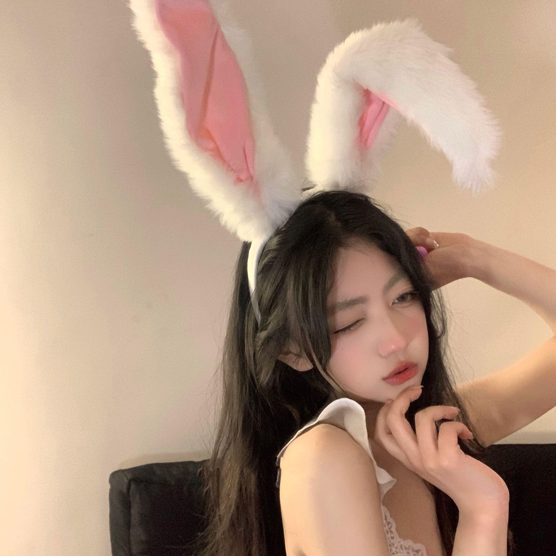 

Extra-Long Bunny Ear Headband with Cute Hair Clips - Christmas Bunny Girl Headdress