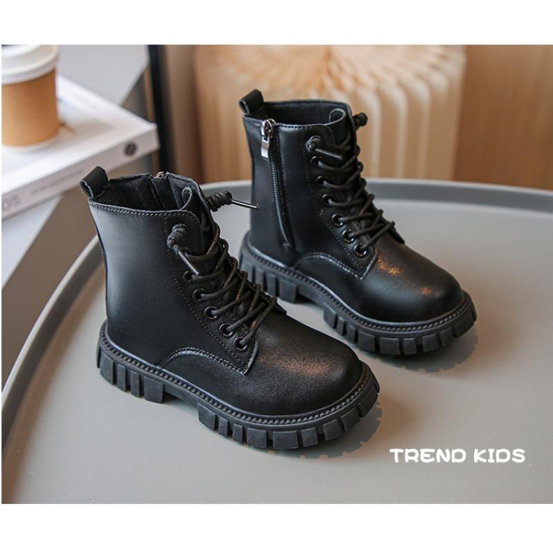 Botas de cuero para niñas, nuevas botas cortas de suela blanda para niños, estilo británico, de moda retro para otoño e invierno