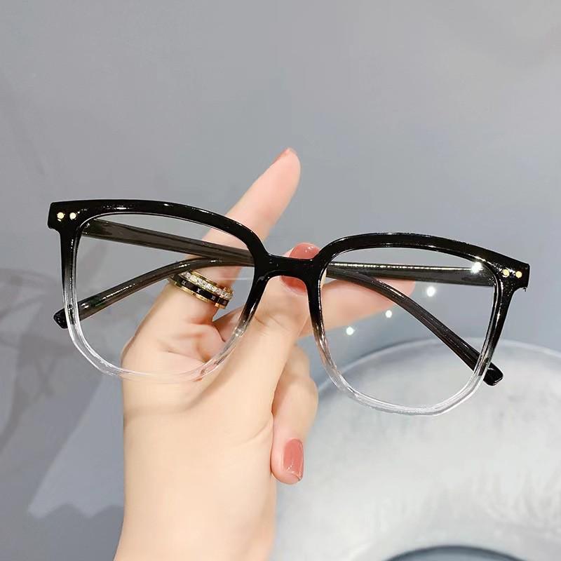 Ochelari Unisex cu Blocare Lumină Albastră, Ramă Mare pentru un Aspect mai Subțire, Stil de Celebritate