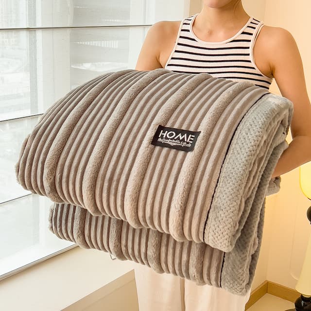 Winter Blanket Thickened Warm Lamb Wool Leisure Blanket Home Warm Thick Soft Bed Cover Knee for Office Sofa Microfiber Bedding