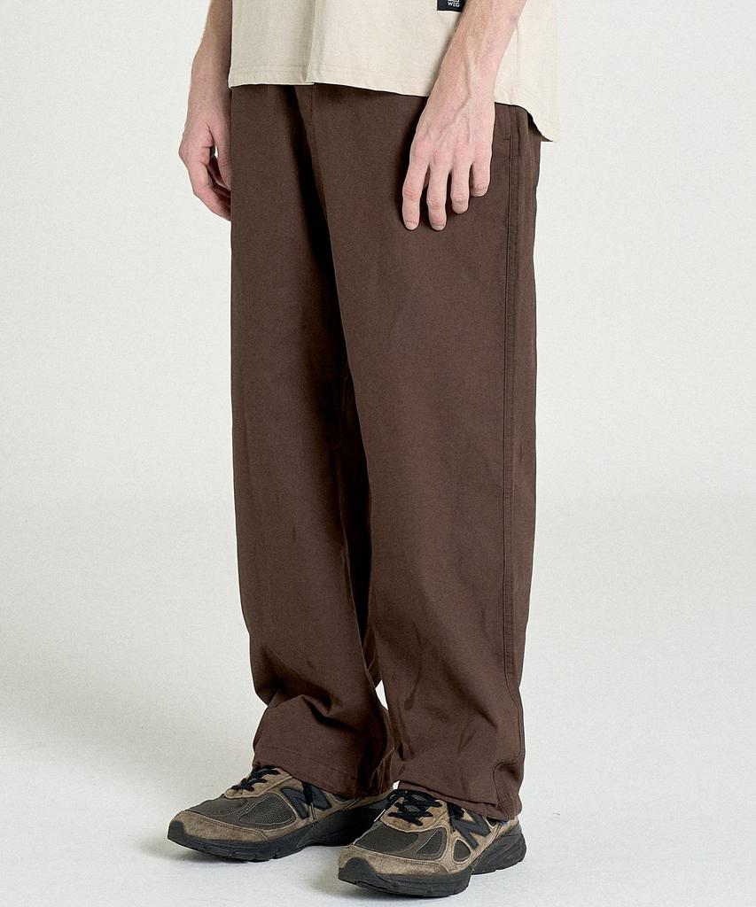 Wegeu Banff Relaxed Cotton Pants (Brown)