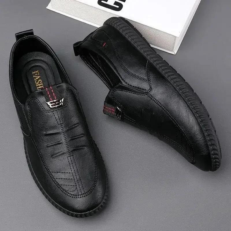 Mens Leather Shoes Fashion Business Casual Shoe New Comfort Flats Light Driving Shoes for Men Designer Slip On Loafers Moccasins