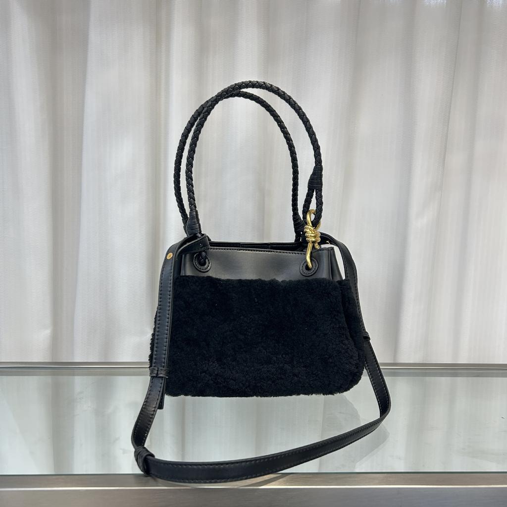 Outono e inverno nova bolsa de paraquedas de lã de cordeiro de mão nicho versátil bolsa de ombro mensageiro feminina bolsa balde de moda para o dia a dia