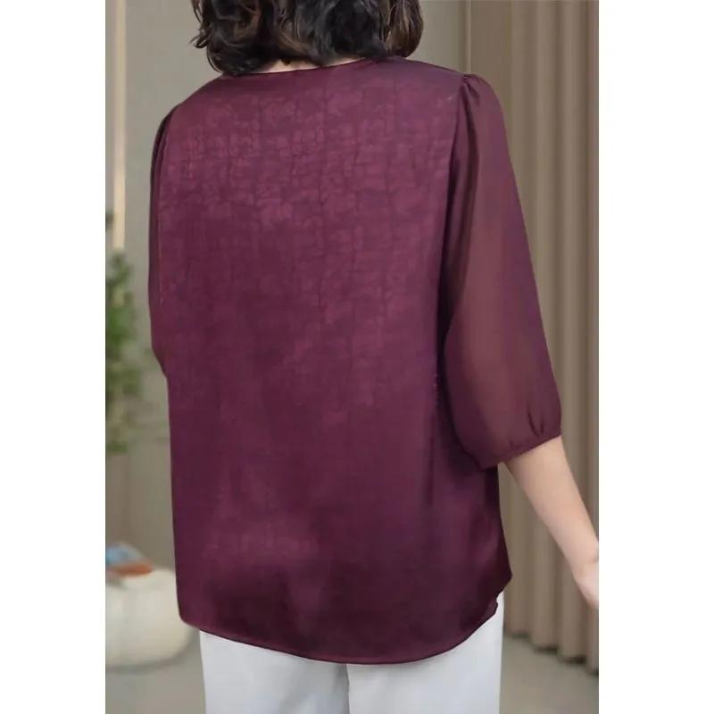 Women's Summer Plus Satin Top with A Simple and Loose Style, Suitable for Wearing As An Outerwear