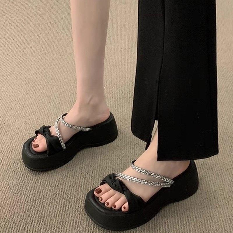 

Beautiful slippers women s fashion high sense new summer wear temperament rhinestone thick bottom beach cool slippers 40 чёрный
