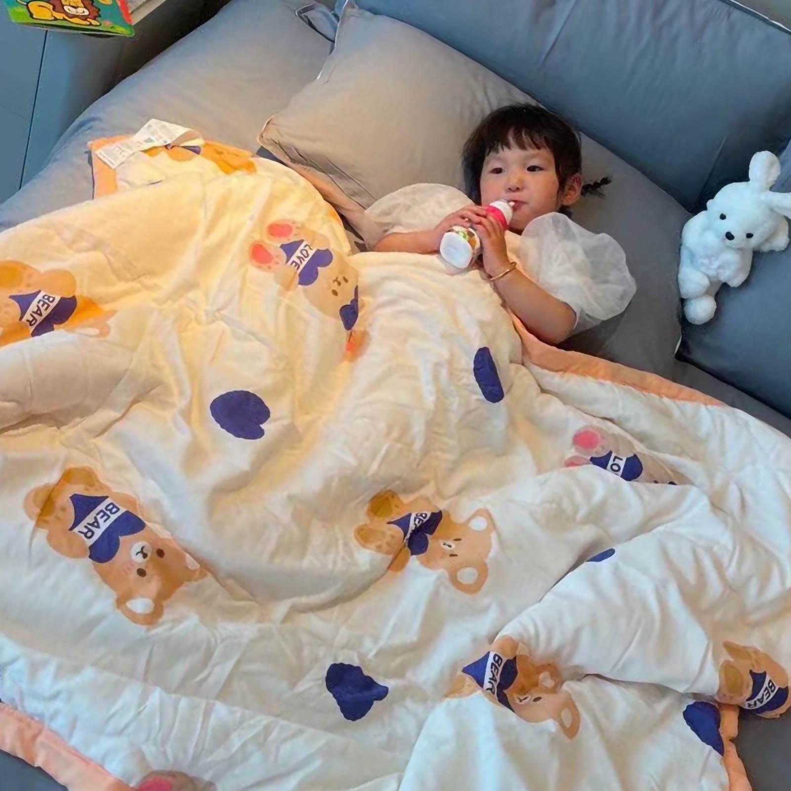 Летнее одеяло Односпальное Мультяшное Детское Мультяшное Шелковое Пуховое Хлопковое Одеяло Мягкое Легкое Покрывало Одеяло Счастливый Медведь 47.24x59.06in