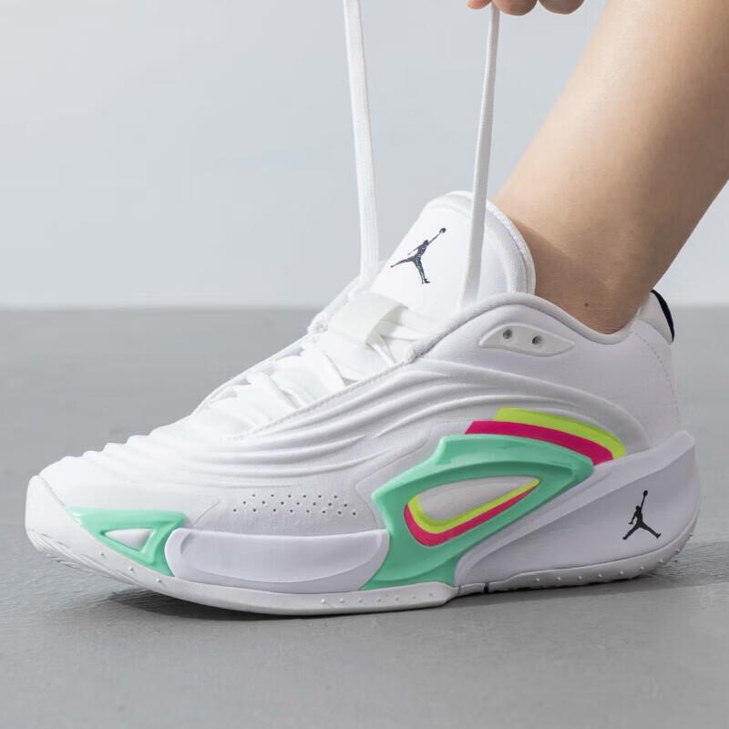 Air Jordan Luka 3 GS Photo Finish Dětské tenisky Bílá Černá Volt-Glow HQ5058-107