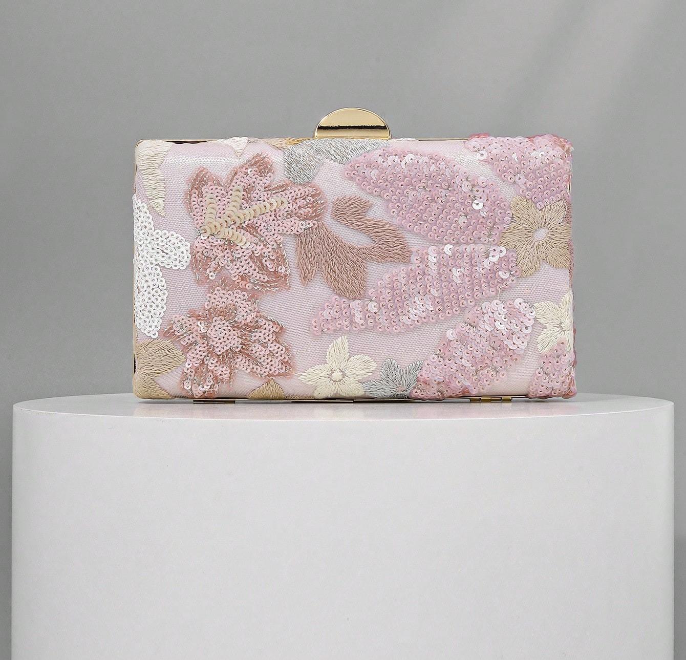 

Dinner bag popular national style bag women s handmade embroidered women s dinner handbag sequined flower dinner bag