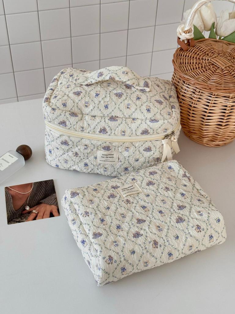 Cute cartoon print storage bag, toiletry bag, lace purple rabbit makeup bag, high aesthetic value, fresh and trendy ins style