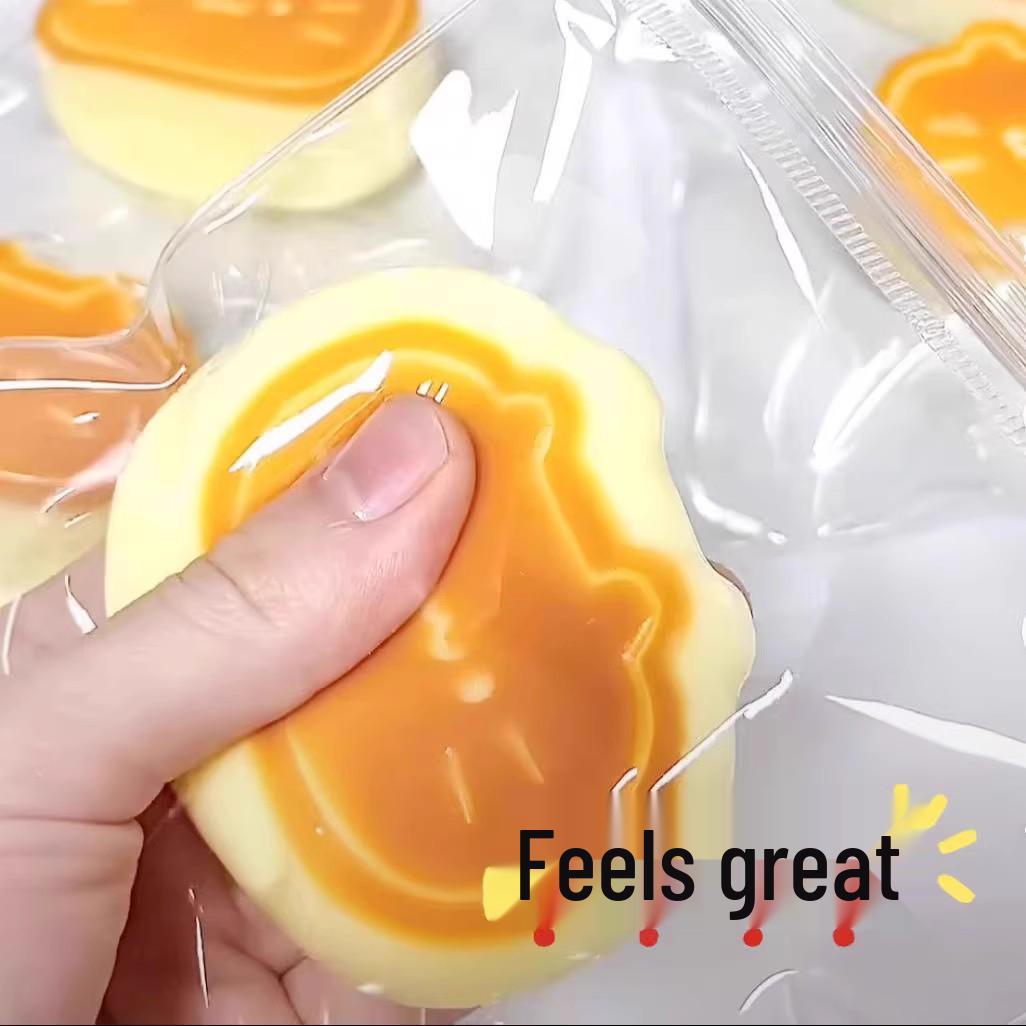 

Сквиши-игрушка ручной работы «Чизкейк с котенком» – Медленно восстанавливающая форму, для пальцев