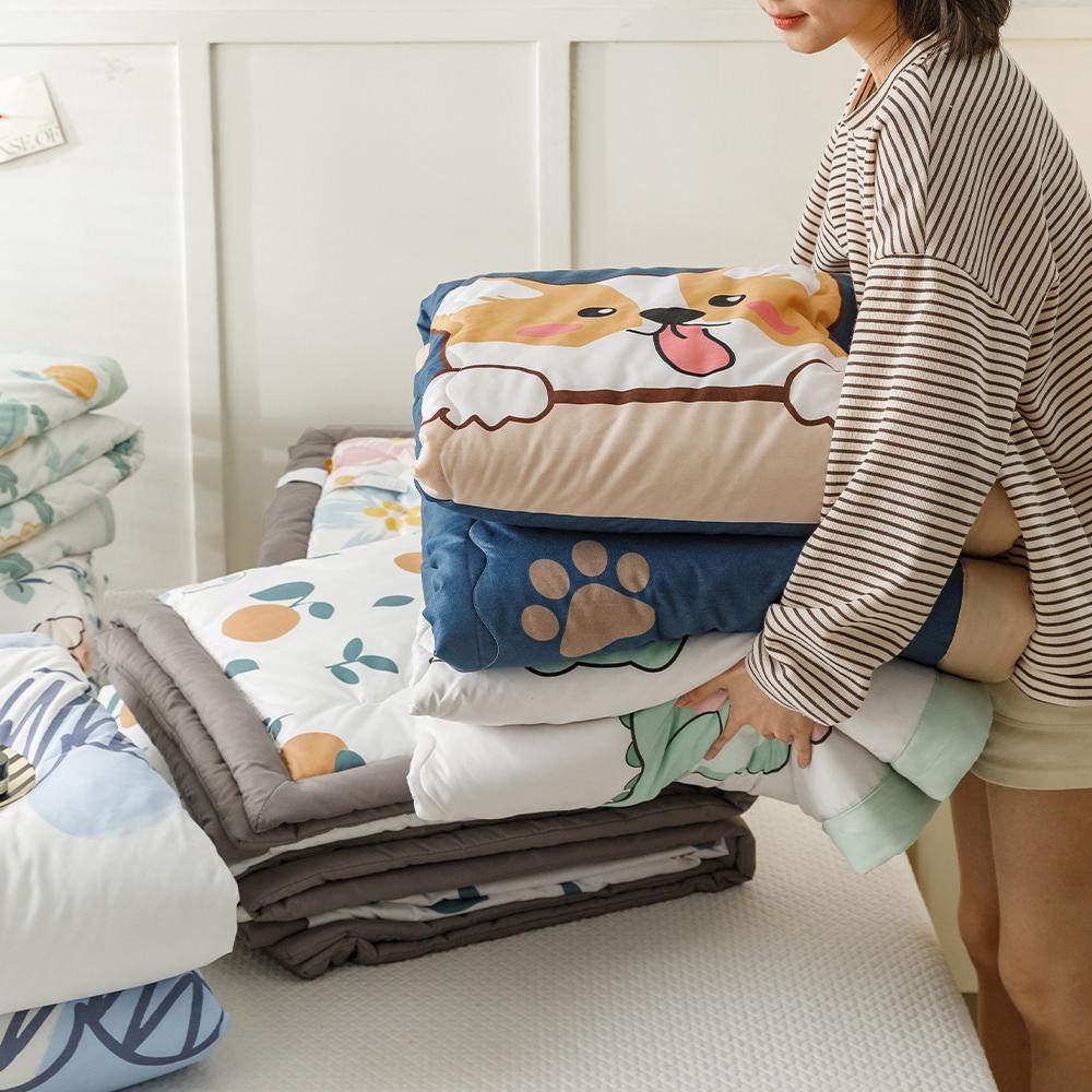 YanYangTian Summer Thin Quilt Comforter Soft Air Conditioning Four-season Quilt/Duvet/Blanket Bed Duvets 150 Single Bed Quilt