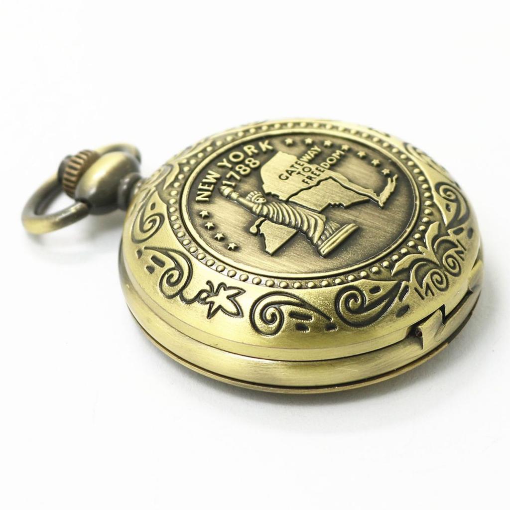 Outdoor Compasses Vintage Zinc Alloy Flip Cover Pocket Compasse with Chain camping Portable Navigation Tool Gift Box